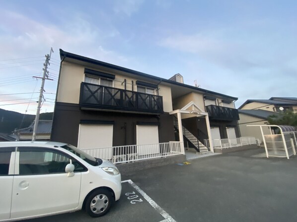 フレグランスちくさの物件外観写真